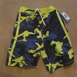 Old Navy swim trunks ~ boys size 10/12